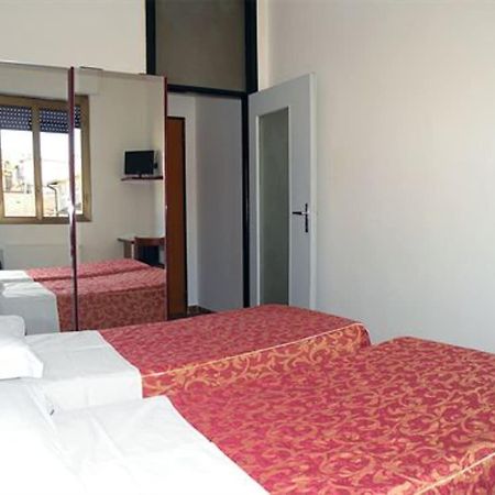 Hotel Virgilio Milan Exterior photo