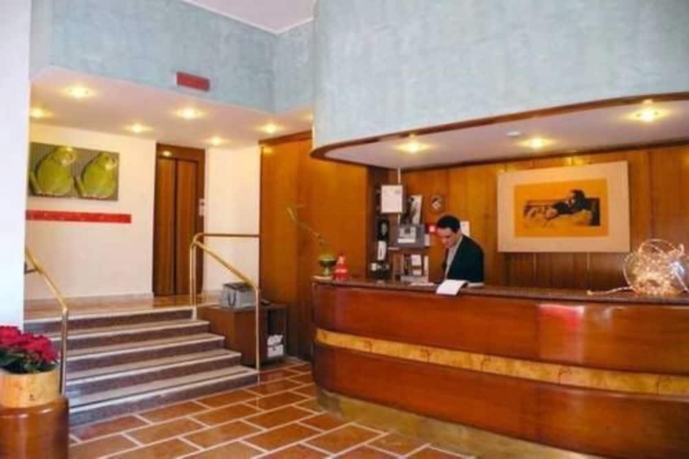 Hotel Virgilio Milan Exterior photo