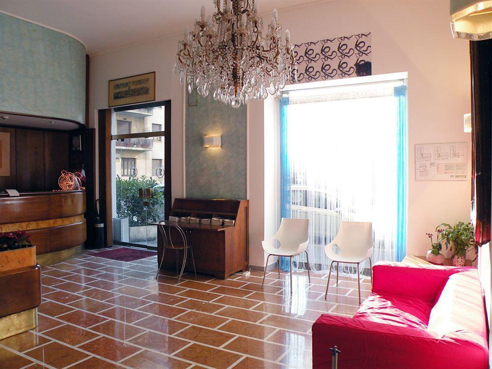 Hotel Virgilio Milan Exterior photo