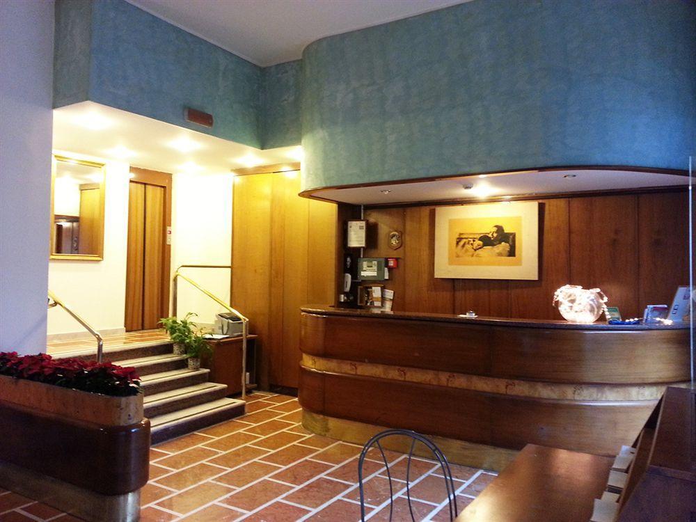 Hotel Virgilio Milan Exterior photo